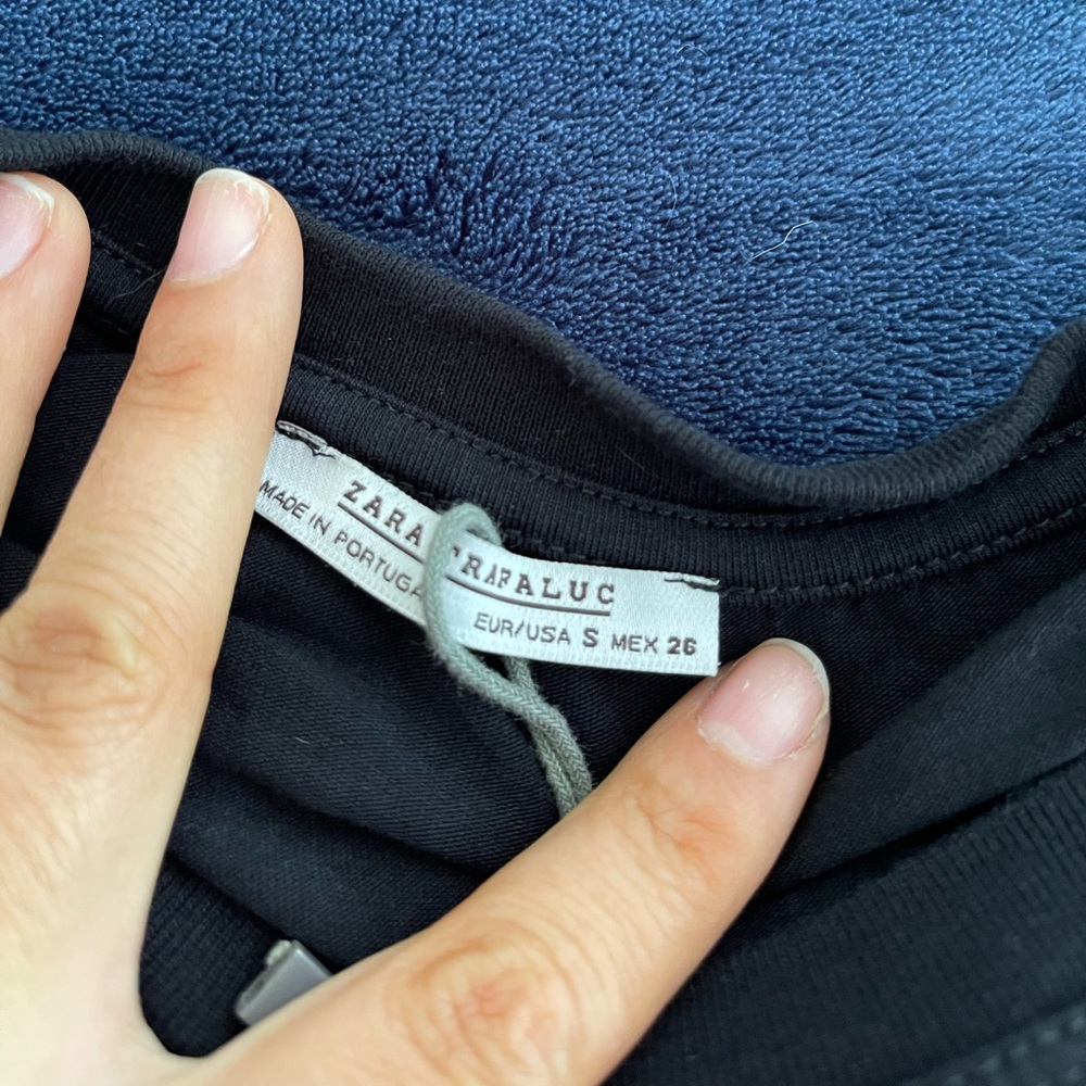 Zara T-shirt black with a sequence detail in chest
